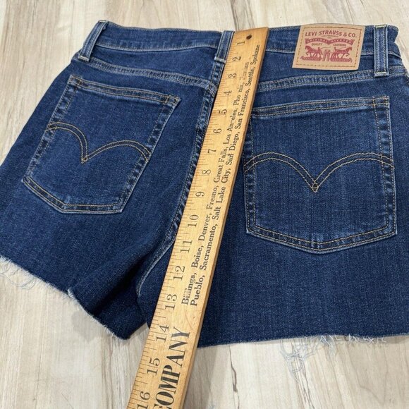 LEVI’S Shorts Denim Cut-offs Distressed‎  Women's W 30 Bottoms Summer - Picture 5 of 8